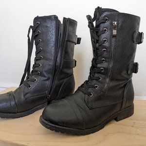 Black Combat Boot with Hidden Pocket